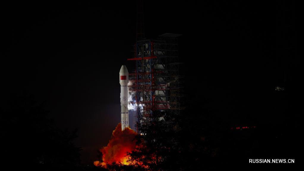 Китай успешно запустил спутник "Чжунсин-1D"
