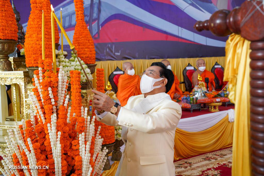 В Лаосе состоялась церемония освящения железной дороги Китай-Лаос