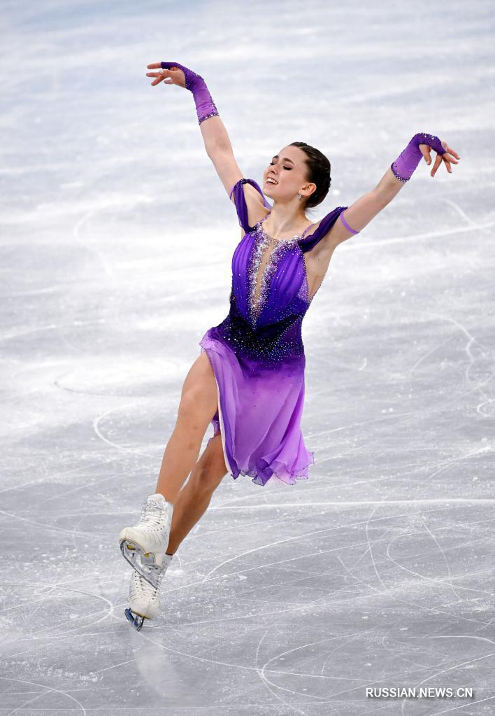 Валиева выиграла свой этап в командном турнире по фигурному катанию на Олимпиаде в Пекине