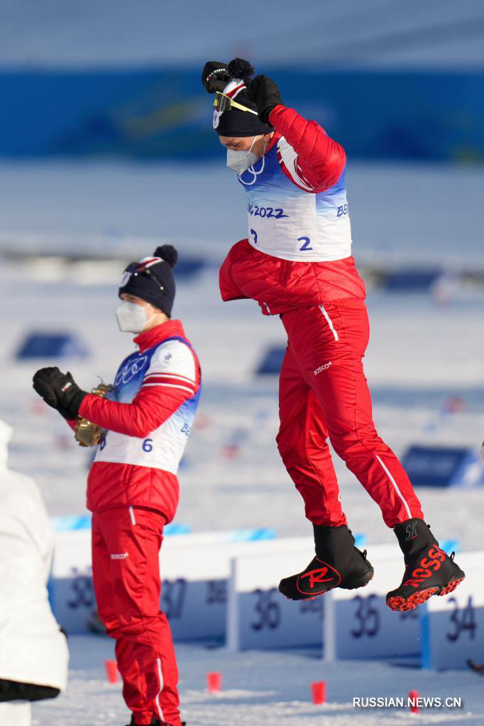 И-2022 -- Лыжные гонки: россиянин А. Большунов стал олимпийским чемпионом в скиатлоне