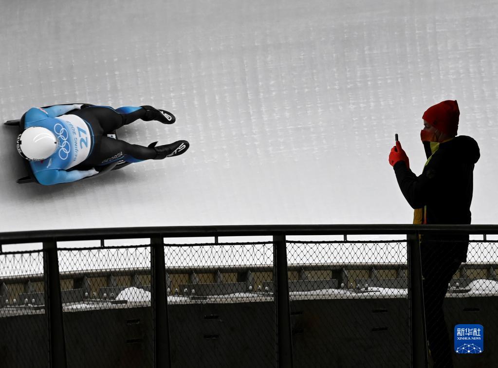 Грузинский спортсмен Саба Кумариташвили: избавляясь от печали, вышел на трассу санного спорта зимних Олимпийских игр в Пекине