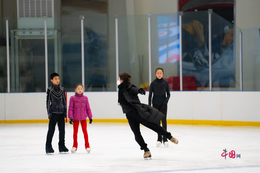 Пекин активно способствует развитию ледовых видов спорта