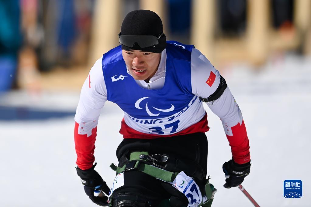 Лю Цзысюй завоевал первое для китайской сборной золото зимних Паралимпийских игр-2022