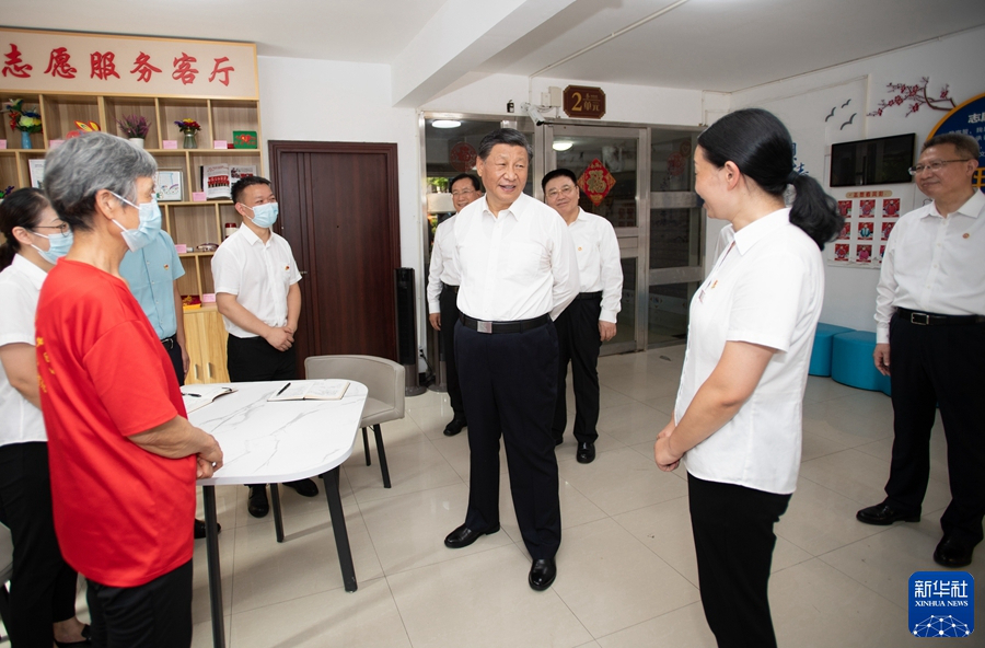 Си Цзиньпин посетил с инспекцией Ухань и подчеркнул важность научно-технических инноваций, контроля за COVID-19 и управления общинами