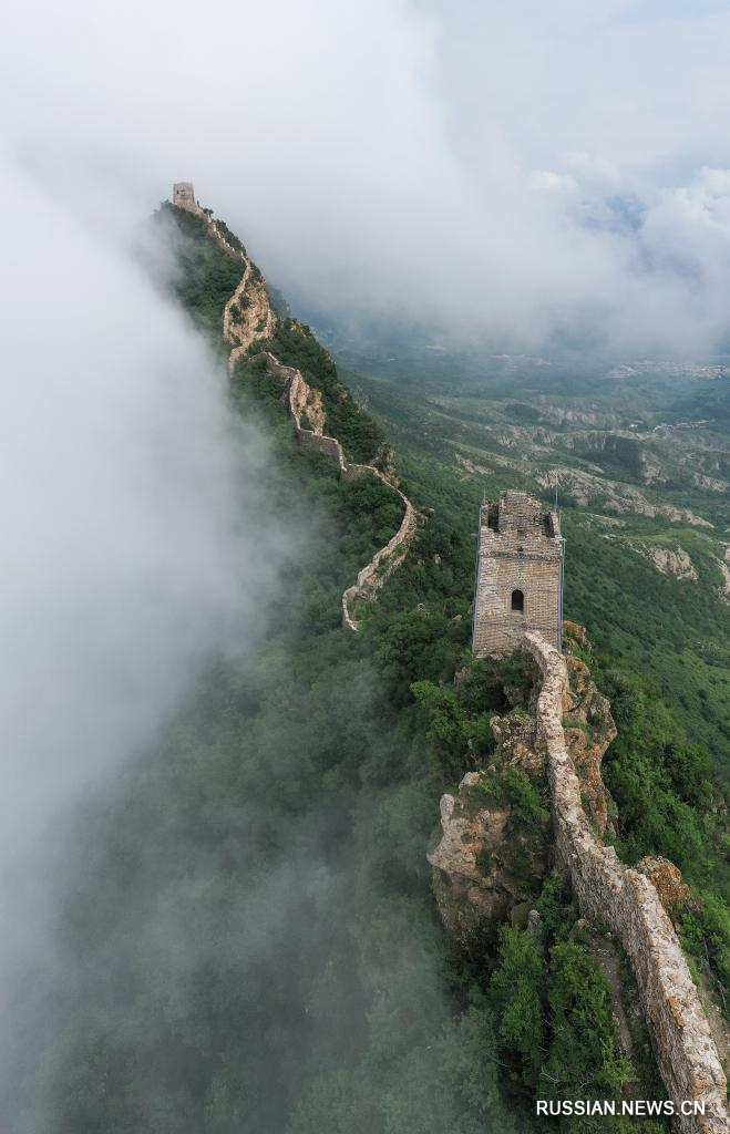 Великая Китайская стена после дождей