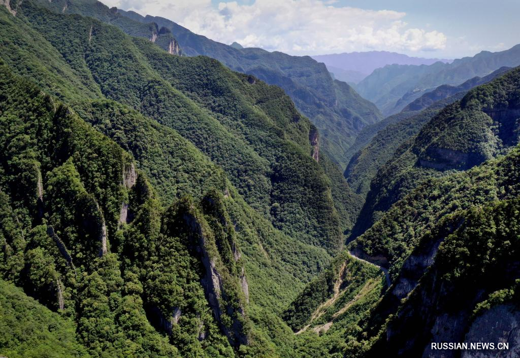 Живописные пейзажи Национального заповедника Улипо в Чунцине
