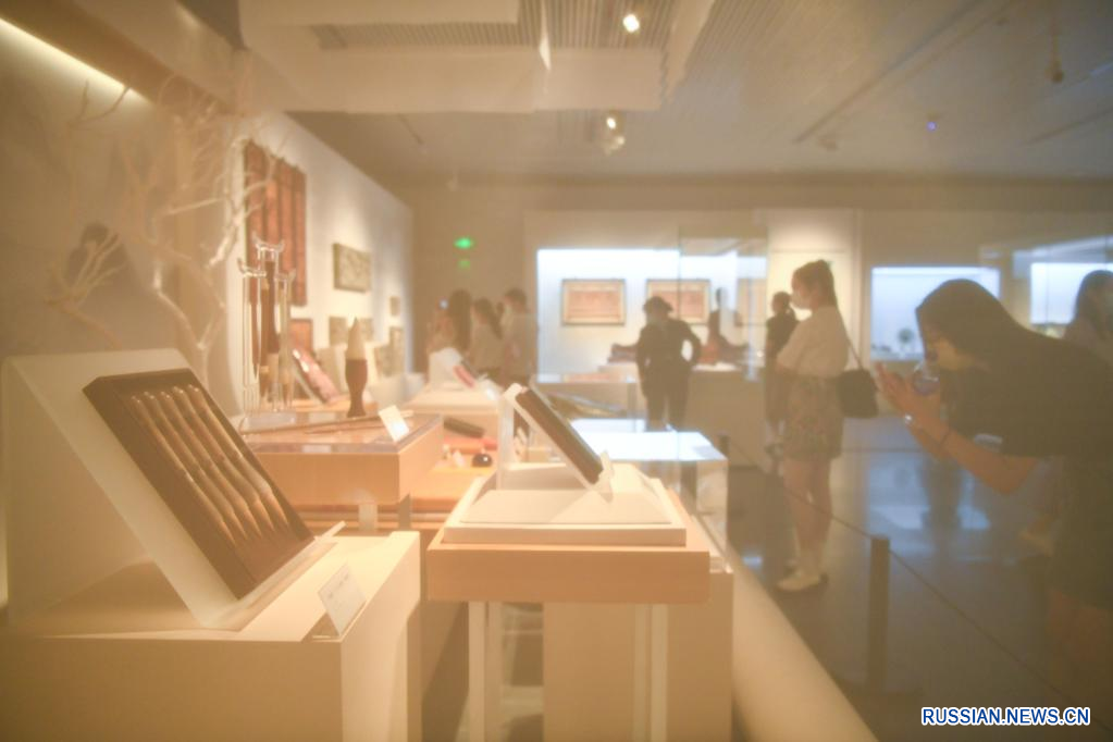 Посещение Музея искусств провинции Аньхой