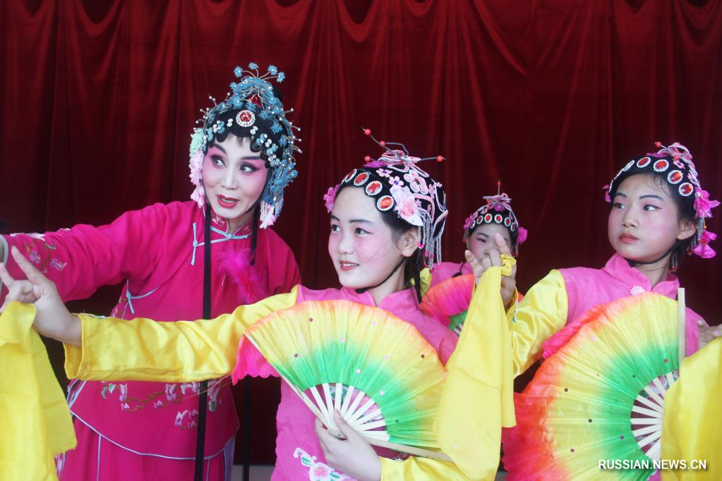 Дети наслаждаются летними каникулами в Китае