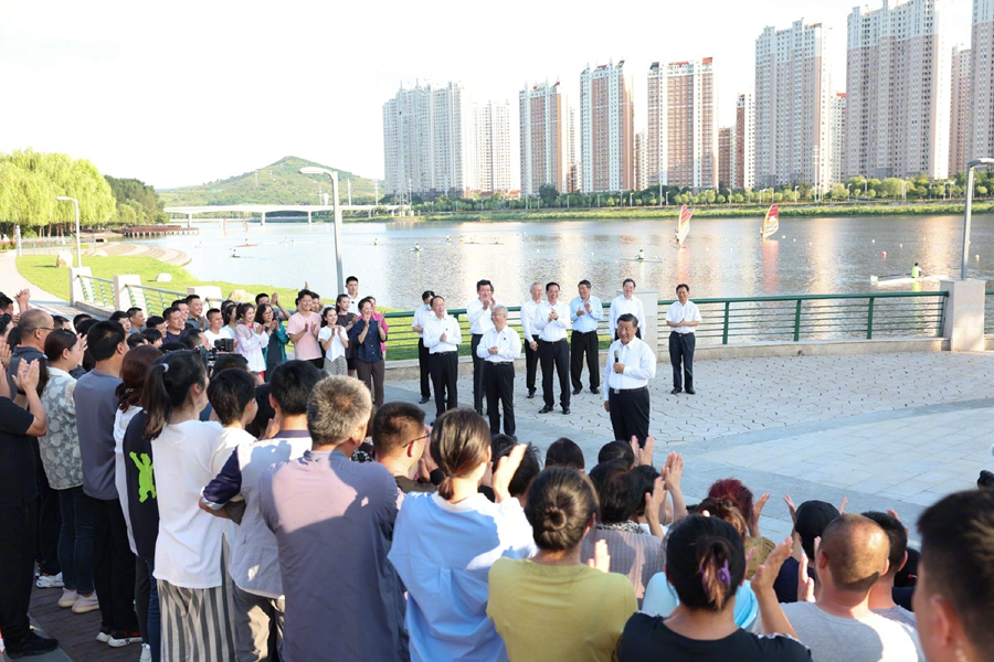 Си Цзиньпин проинспектировал город Цзиньчжоу на северо-востоке Китая