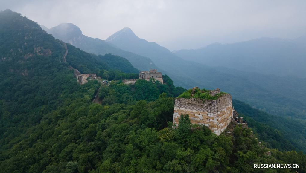 Пейзажи участка Великой китайской стены Цзянькоу