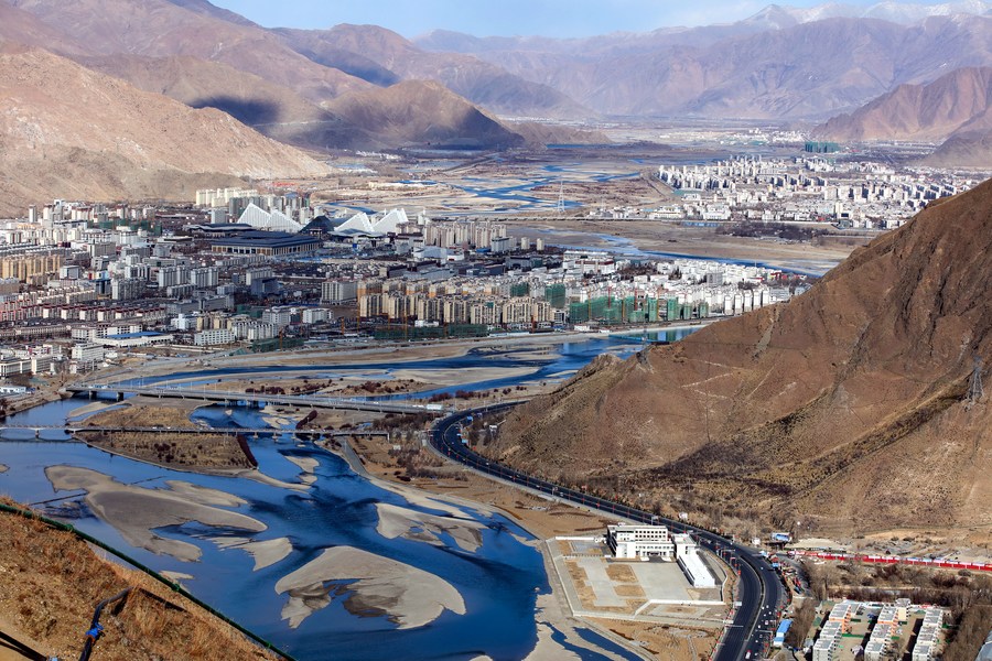 За последнее десятилетие среднегодовые темпы роста ВРП Тибетского автономного района составили 9,5 проц.