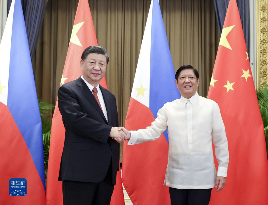 Китай рассматривает отношения с Филиппинами в стратегической перспективе -- Си Цзиньпин