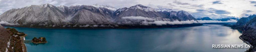 Снежные пейзажи вокруг озера Басун в Тибете