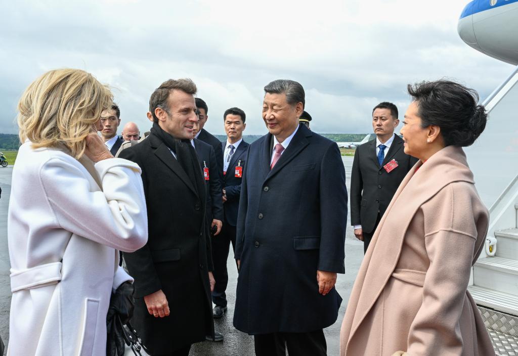 Си Цзиньпин прибыл в Тарб в рамках государственного визита во Францию