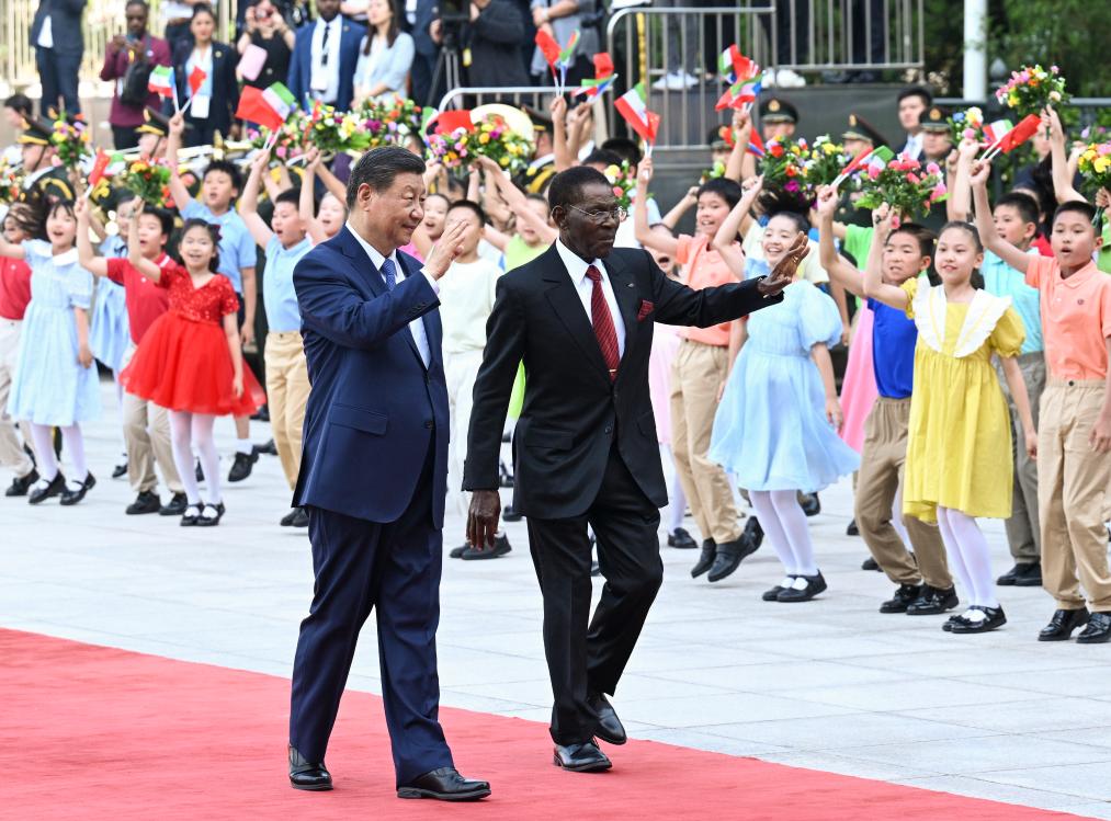 Китай и Экваториальная Гвинея повысили двусторонние отношения до уровня всеобъемлющего стратегического сотрудничества и партнерства 