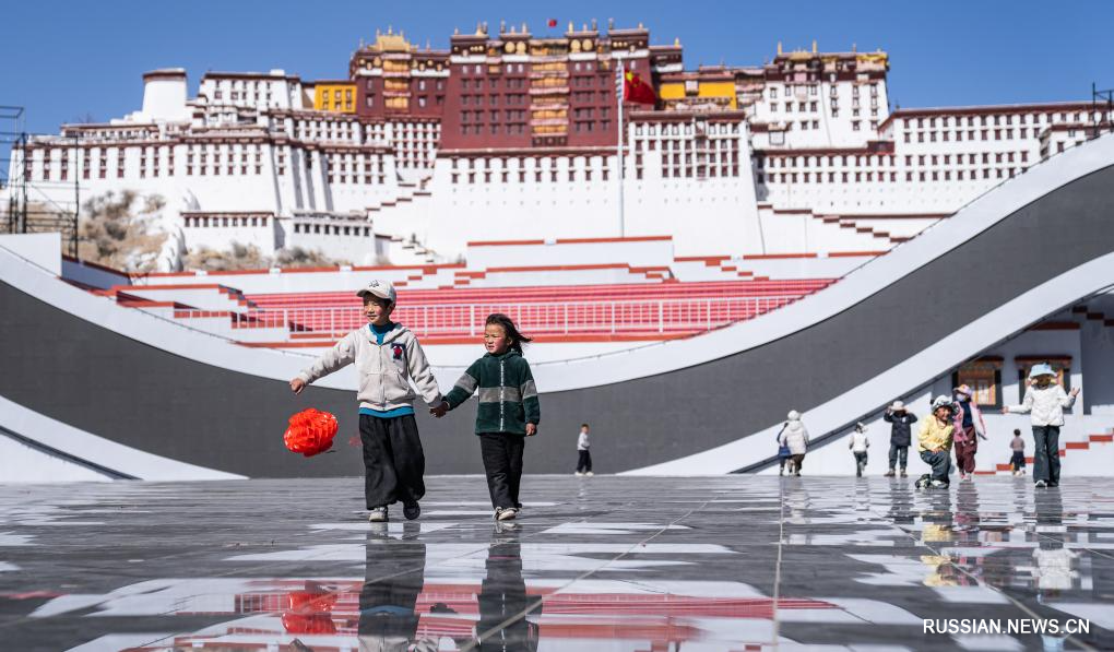 Празднование Чуньцзе в сицзанской Лхасе