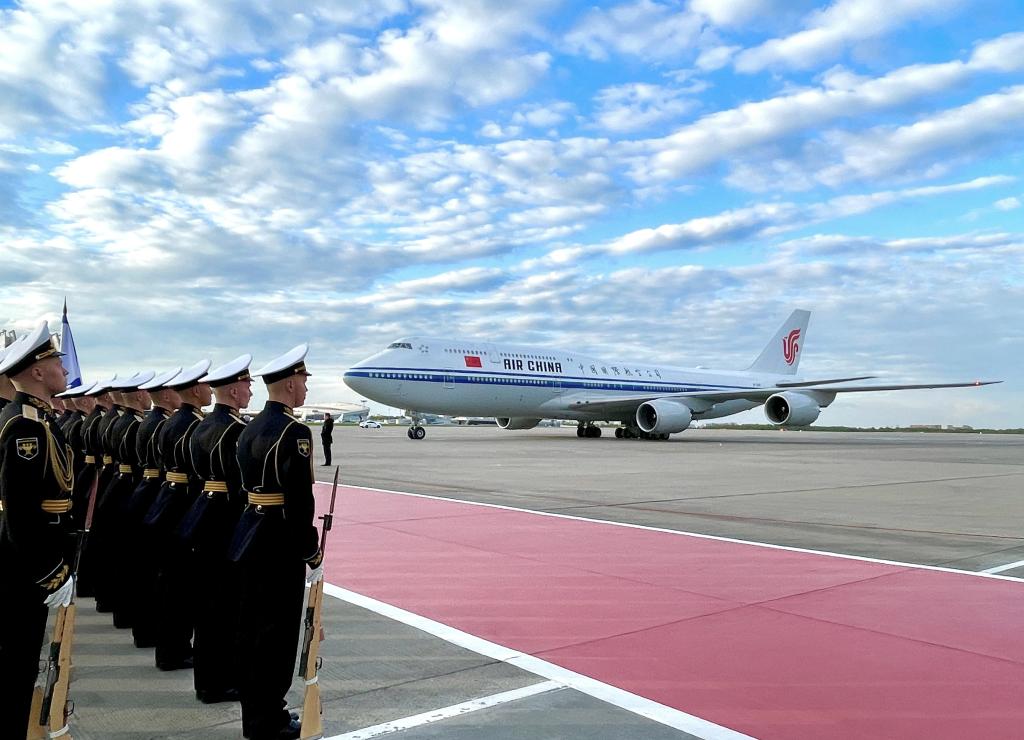 Китай и Россия нашли правильный путь сосуществования крупных соседних стран -- Си Цзиньпин