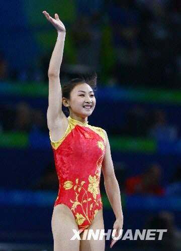 HE WENNA DE CHINA GANA ORO DE GIMNASIA DE TRAMPOLIN2