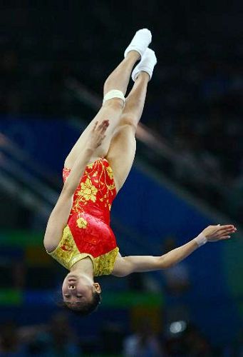 HE WENNA DE CHINA GANA ORO DE GIMNASIA DE TRAMPOLIN3