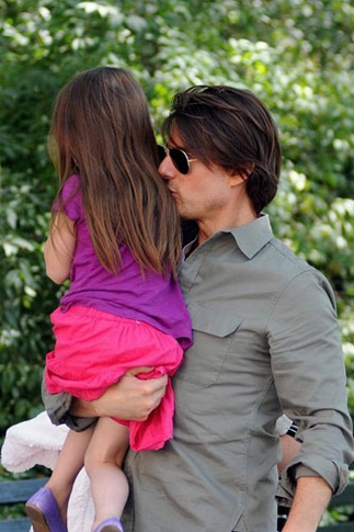 Suri Cruise-hija-adorable-Tom Cruise-Hollywood 3