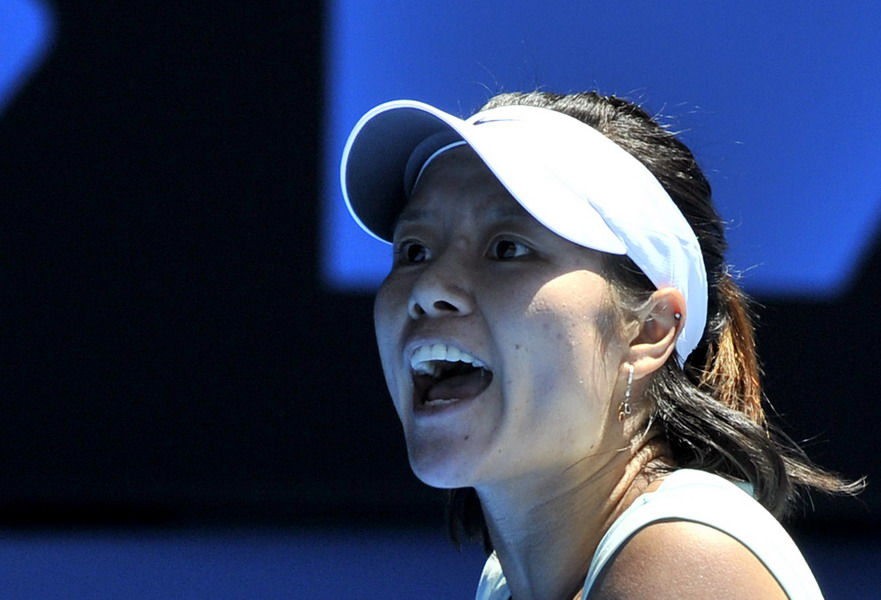 Na Li vence a Wozniacki con 2-1 y entra en el final partido