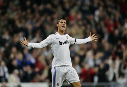 Cristiano Ronaldo con 2 goles, el Real Madrid golea 4-1 al Real Sociedad