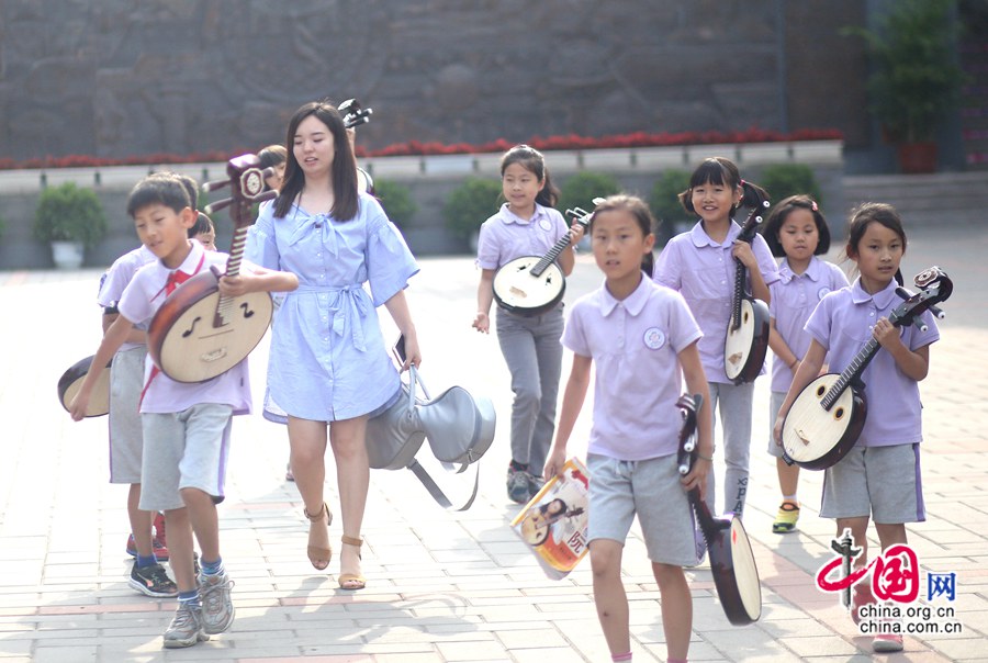 El futuro de la música folklórica china radica en los niños