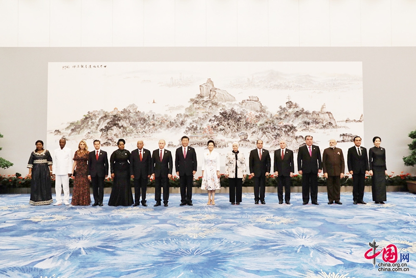Presidente chino ofrece banquete de bienvenida a los líderes que asisten a la IX Cumbre de BRICS 1