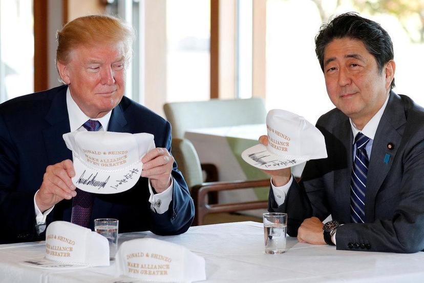 Trump llega a Japón en la primera parada de su gira por Asia2