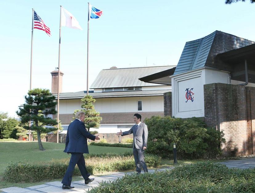 Trump llega a Japón en la primera parada de su gira por Asia3