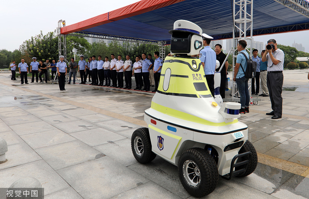 "Robots Policía" Empiezan A Vigilar Tráfico En Ciudad China De Handan ...