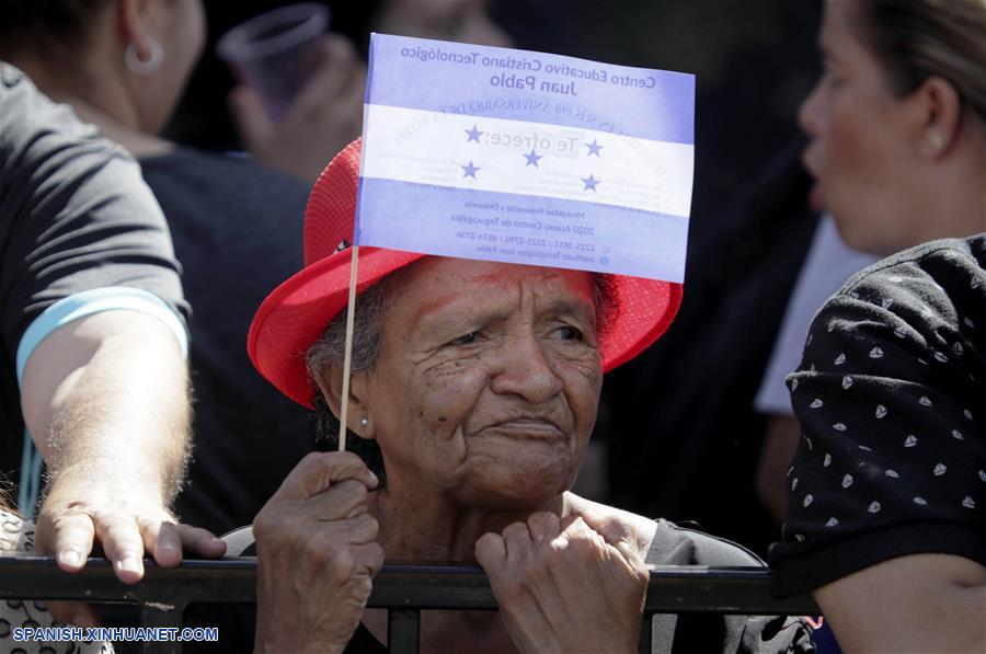 Hondureños Celebran Con Desfiles Masivos 198 Años De Independencia ...