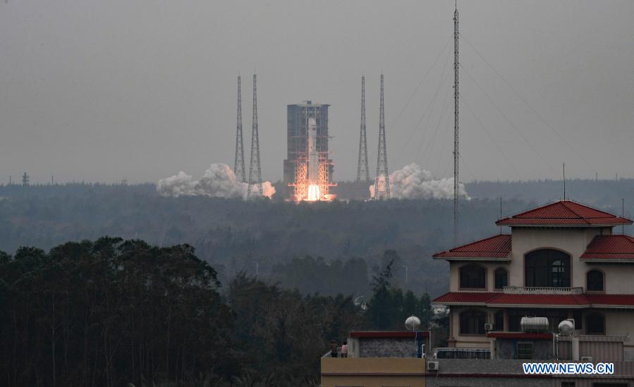 Nuevo Cohete Portador De China Gran Marcha Realiza Vuelo Inaugural