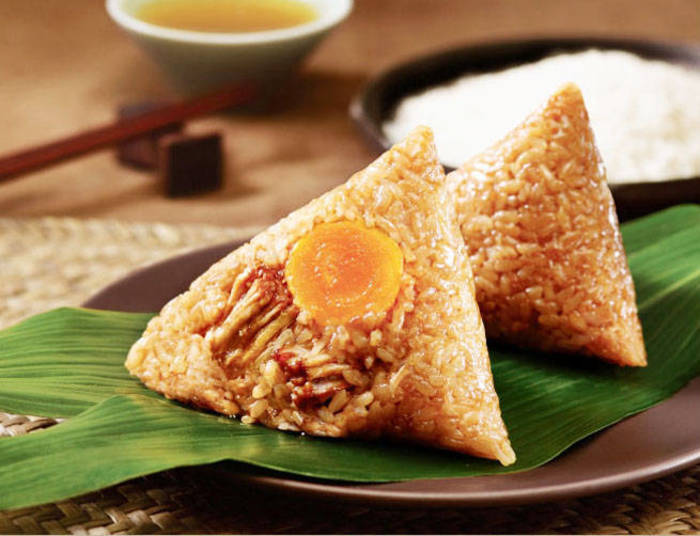 Zongzi, comida consumida durante el Festival del Bote de Dragón