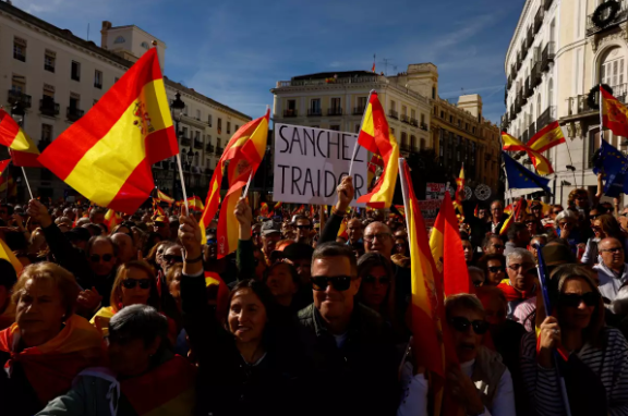 Miles de personas protestan en España contra amnistía independentista ...