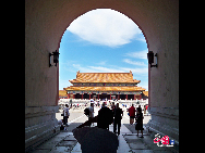 The entrance to heaven. Photographer: Ramesh Negi, India. [China.org.cn] 