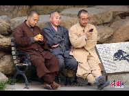 Life is one, but still looks different, Photographer: Ciceoi Roxana , Roumania. [China.org.cn] 