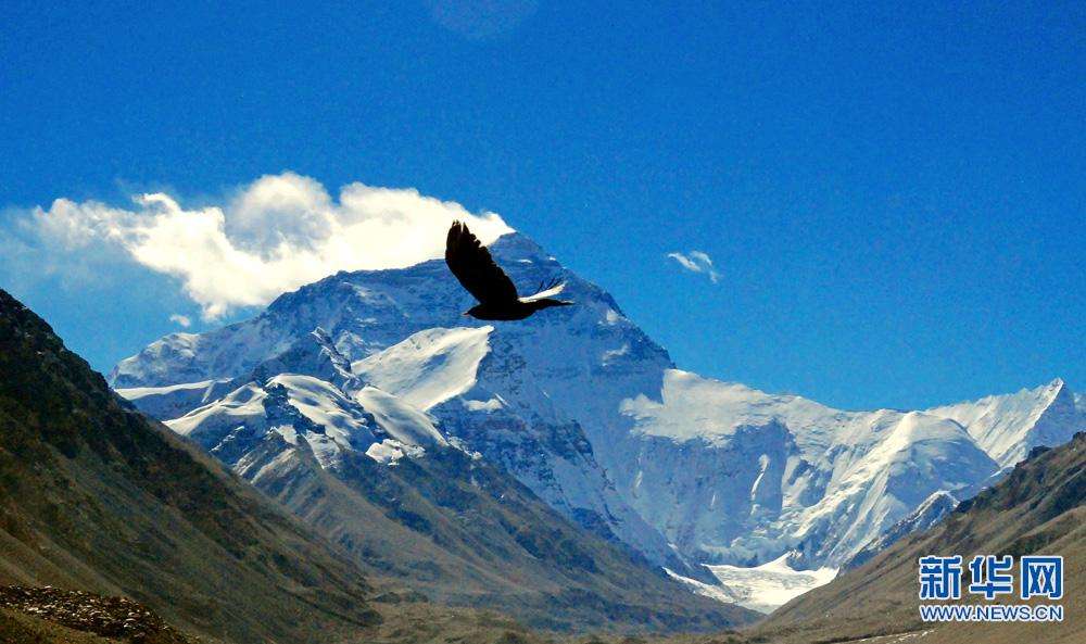 Mount Everest, one of the 'Top 10 must-see attractions in Tibet, China' by China.org.cn.