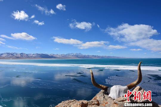 Namtso Lake, one of the 'Top 10 must-see attractions in Tibet, China' by China.org.cn.