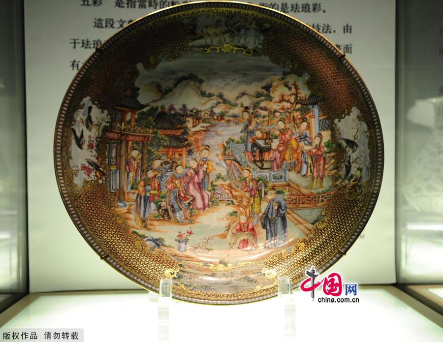 Established as the first private, non-profit museum in China, Guanfu Museum has been known as a home of cultural relics collection over the past 12 years. People are fascinated not only by over one thousand extraordinary pieces of art, mainly made in the late Ming and Qing dynasties, but also by its founder Ma Weidu, a well-known antique collector.