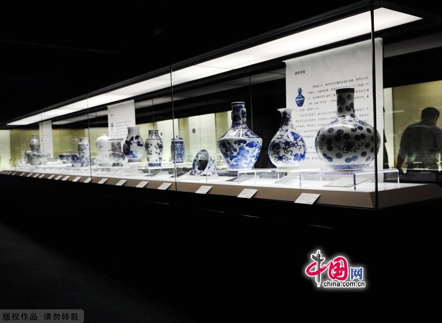 Established as the first private, non-profit museum in China, Guanfu Museum has been known as a home of cultural relics collection over the past 12 years. People are fascinated not only by over one thousand extraordinary pieces of art, mainly made in the late Ming and Qing dynasties, but also by its founder Ma Weidu, a well-known antique collector.
