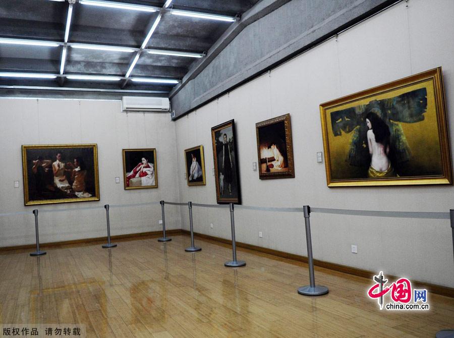 Established as the first private, non-profit museum in China, Guanfu Museum has been known as a home of cultural relics collection over the past 12 years. People are fascinated not only by over one thousand extraordinary pieces of art, mainly made in the late Ming and Qing dynasties, but also by its founder Ma Weidu, a well-known antique collector.
