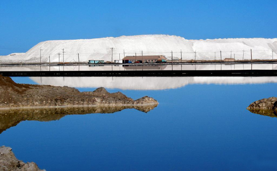 Qarhan Salt Lake, one of the &apos;top 10 attractions in Qinghai, China&apos; by China.org.cn.