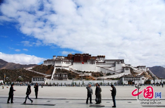 Potala Palace in Lhasa, one of the &apos;Top 10 landmarks in China&apos; by China.org.cn