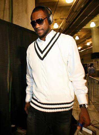 Lebron James, one of the &apos;top 10 Vanity Fair&apos;s best-dressed celebrities in 2013&apos; by China.org.cn.