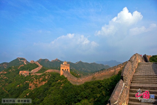 The Great Wall, one of the &apos;Top 10 natural and historical wonders in the world&apos; by China.org.cn