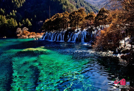 Jiuzhaigou Valley, one of the &apos;Top 10 romantic destinations for Double Seventh Festival&apos; by China.org.cn