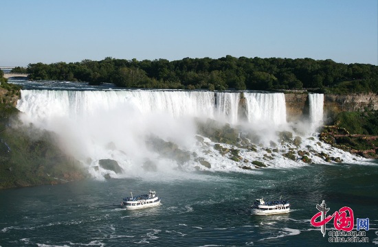 Niagara Falls, one of the &apos;Top 10 suicide spots in the world&apos; by China.org.cn