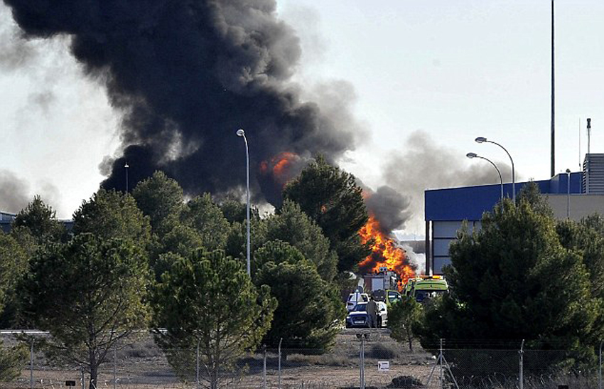 At least 10 people were killed and 13 were injured after a Greek F16 jet crashed on Monday at the airbase of Los Llanos in the central province of Albacete, in Spain. [Photo/CRI] 