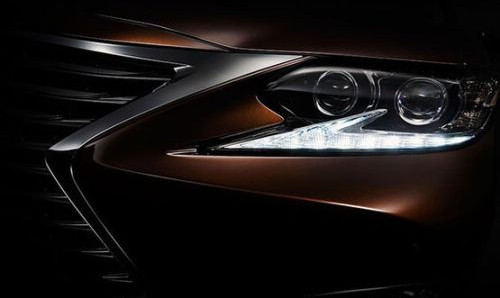 Lexus ES facelift, one of the &apos;Top 10 global debuts at Auto Shanghai 2015&apos; by China.org.cn.